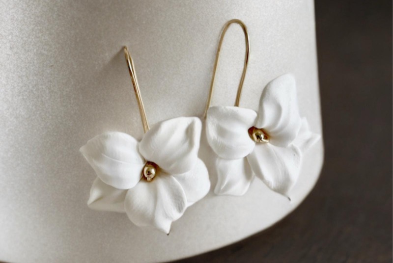 Aros Hilda — equilibrio entre presencia y ligereza